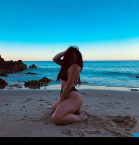 Anniehartigan