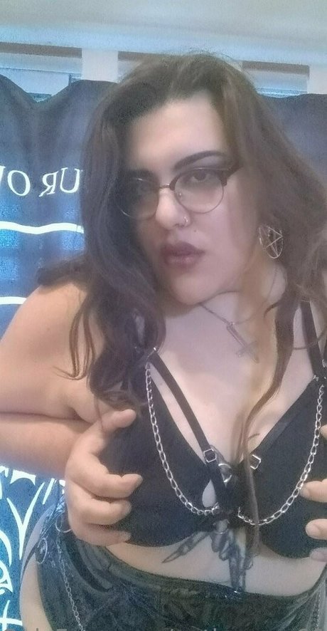 Naakte gelekte OnlyFans-foto van Darkvenusbbw