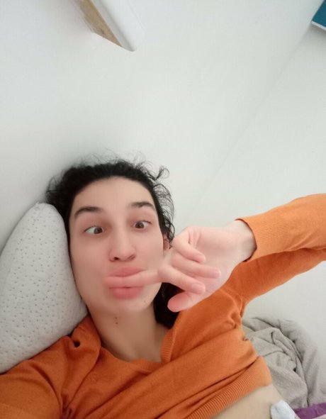 Naakte gelekte OnlyFans-foto van Sashasimple