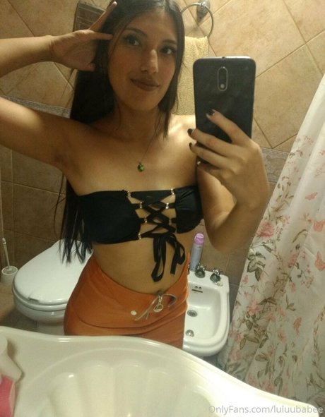 Naakte gelekte OnlyFans-foto van Egirlulu
