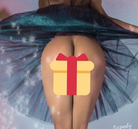 Naakte gelekte OnlyFans-foto van Nedylizz