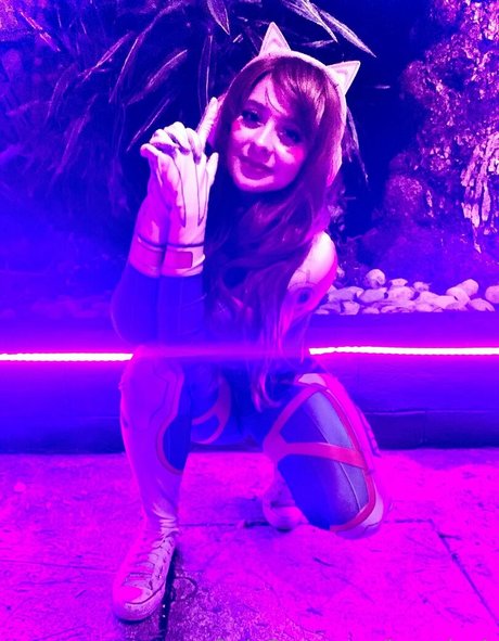 Naakte gelekte OnlyFans-foto van Jezz Angeles