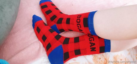Naakte gelekte OnlyFans-foto van Amedoll