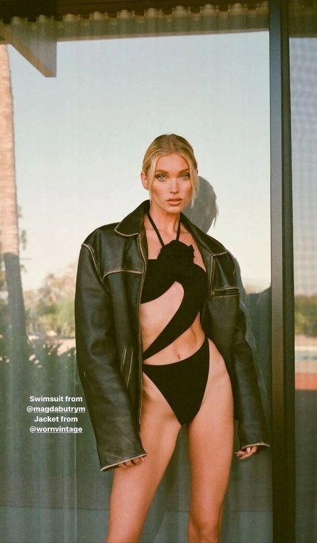 Naakte gelekte OnlyFans-foto van Elsa Hosk