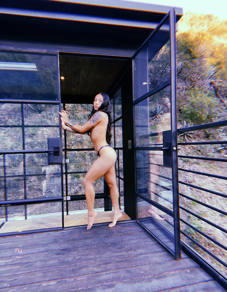Naakte gelekte OnlyFans-foto van Winniehoney