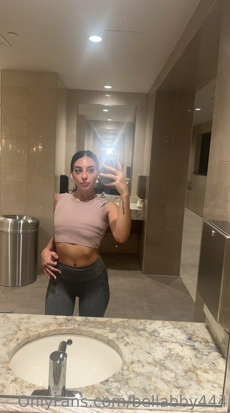 Naakte gelekte OnlyFans-foto van Lalabby444