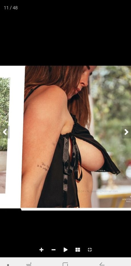 Naakte gelekte OnlyFans-foto van Aranza Cesarii