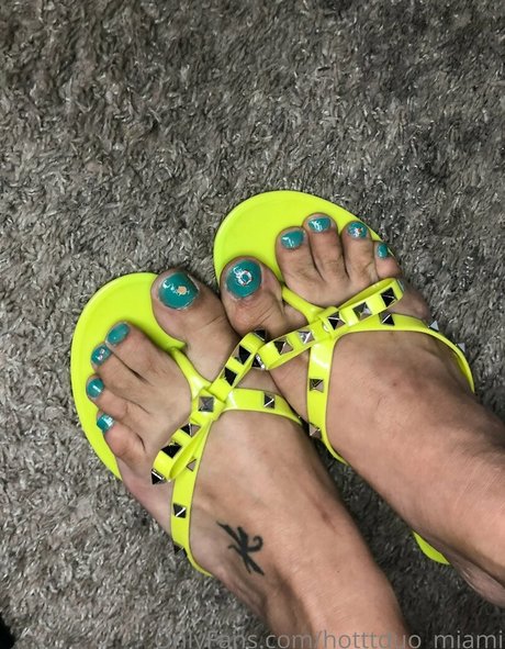 Naakte gelekte OnlyFans-foto van Hotttduo1