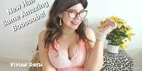 Naakte gelekte OnlyFans-foto van Viviandash