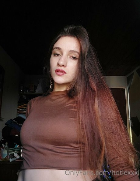 Naakte gelekte OnlyFans-foto van Hotlexxxi