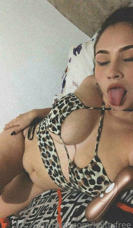 Naakte gelekte OnlyFans-foto van Keittyfree
