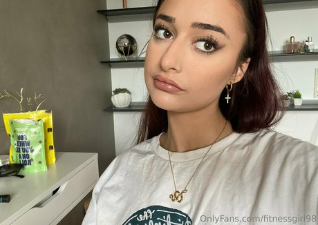 Naakte gelekte OnlyFans-foto van Fitnessgirl98