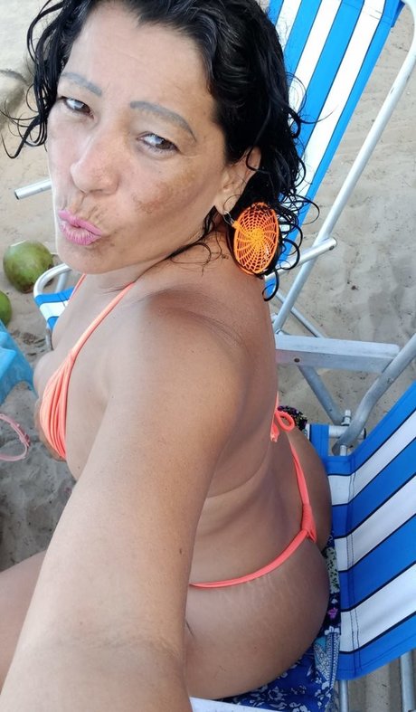 Naakte gelekte OnlyFans-foto van Maluquinha Dinha