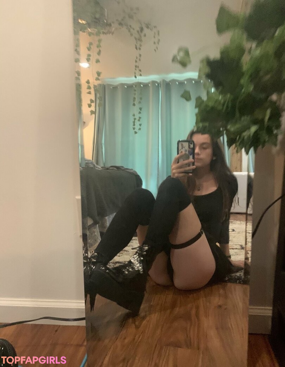 Naakte gelekte OnlyFans-foto van Chapstickbxtch #31 Naakte gelekte OnlyFans-foto van Chapstickbxtch #31