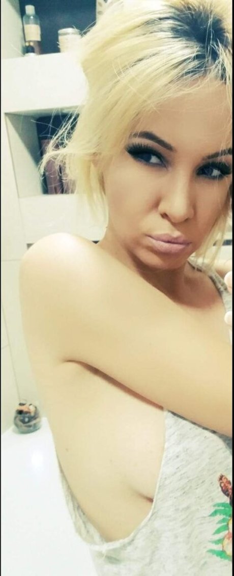 Naakte gelekte OnlyFans-foto van Teachers