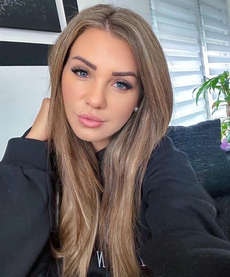 Naakte gelekte OnlyFans-foto van Jessicane