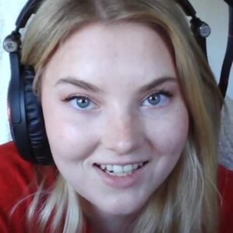 Naakte gelekte OnlyFans-foto van Vanessaahlstrom