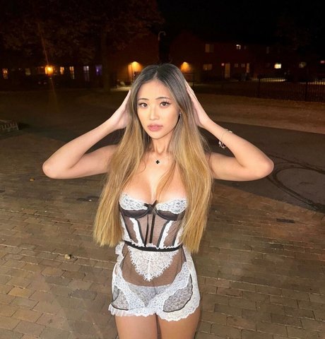 Naakte gelekte OnlyFans-foto van Alisontsaii