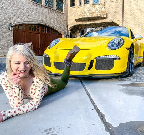 Naakte gelekte OnlyFans-foto van Blondiewondie