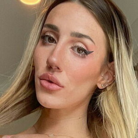 Skyler Grey
