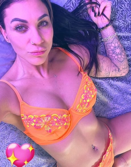 Naakte gelekte OnlyFans-foto van Misssofiax