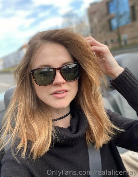 Naakte gelekte OnlyFans-foto van Sweetheartgirl