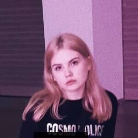 Naakte gelekte OnlyFans-foto van Porn Force