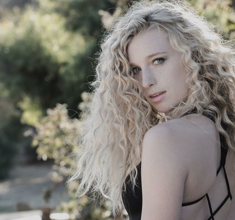 Naakte gelekte OnlyFans-foto van Kayla Rundle