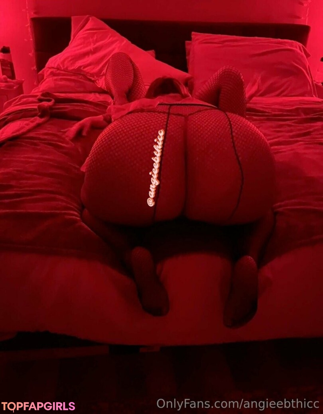 Naakte gelekte OnlyFans-foto van Angieebthicc #11 Naakte gelekte OnlyFans-foto van Angieebthicc #11