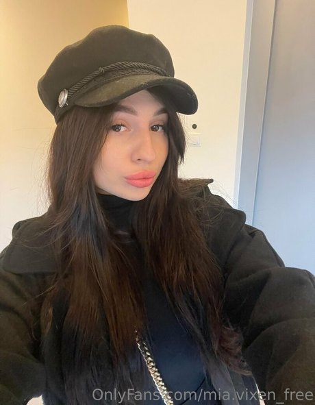 Miavixenfree