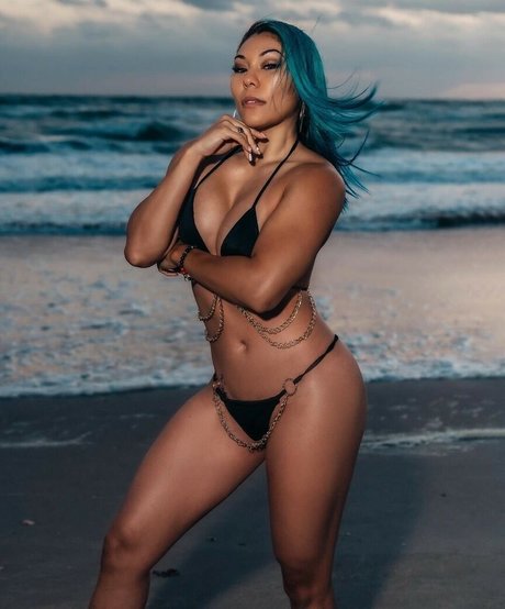 Mia Yim