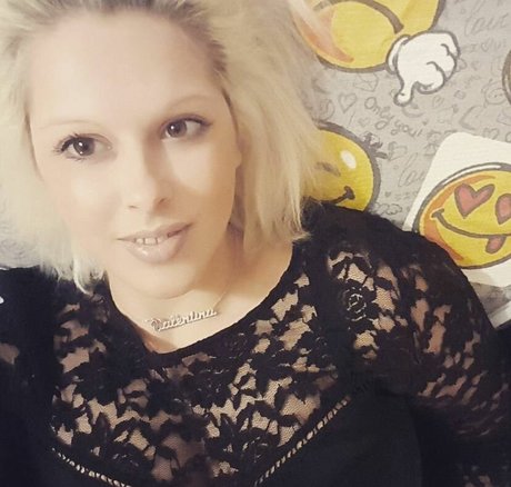Naakte gelekte OnlyFans-foto van Valentina Morselli