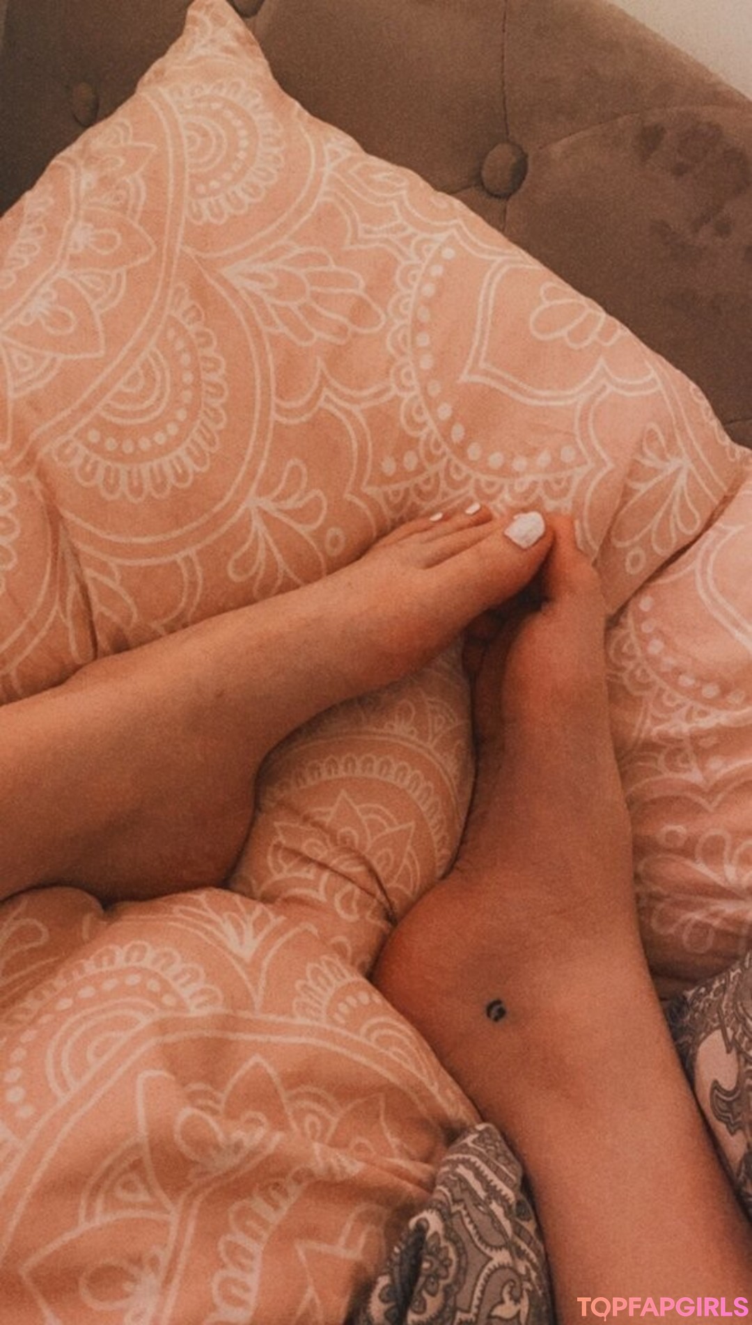 Naakte gelekte OnlyFans-foto van Luliary #16 Naakte gelekte OnlyFans-foto van Luliary #16