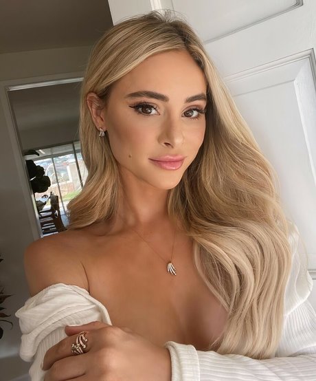 Naakte gelekte OnlyFans-foto van Amanda Stanton