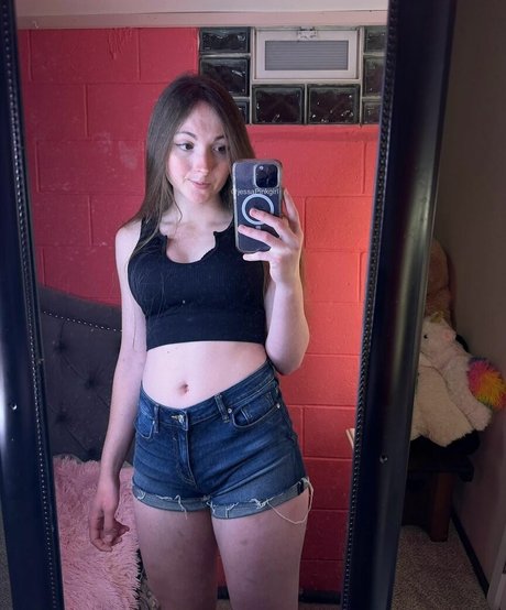 Naakte gelekte OnlyFans-foto van Jessa Pinkgirl