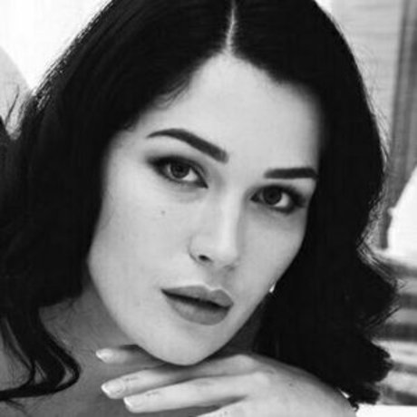 Naakte gelekte OnlyFans-foto van Evelyn Claire