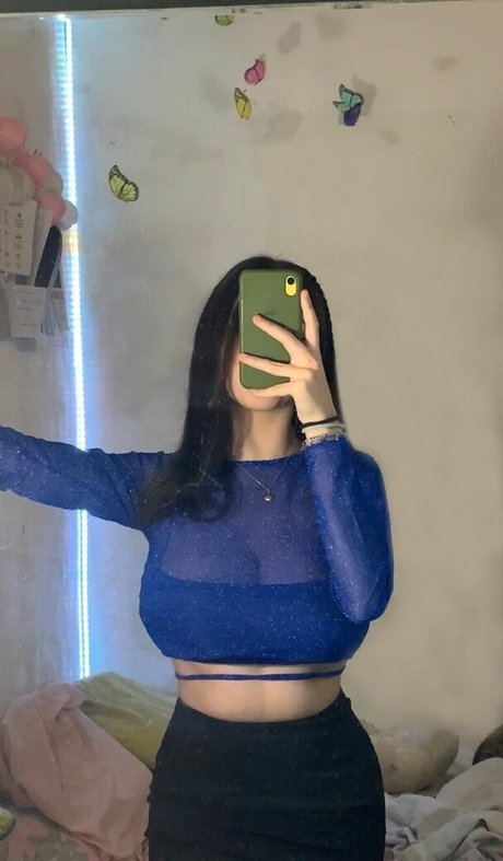 Naakte gelekte OnlyFans-foto van Valenmurolo