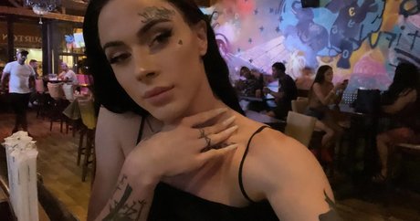 Naakte gelekte OnlyFans-foto van Lanasummersxo