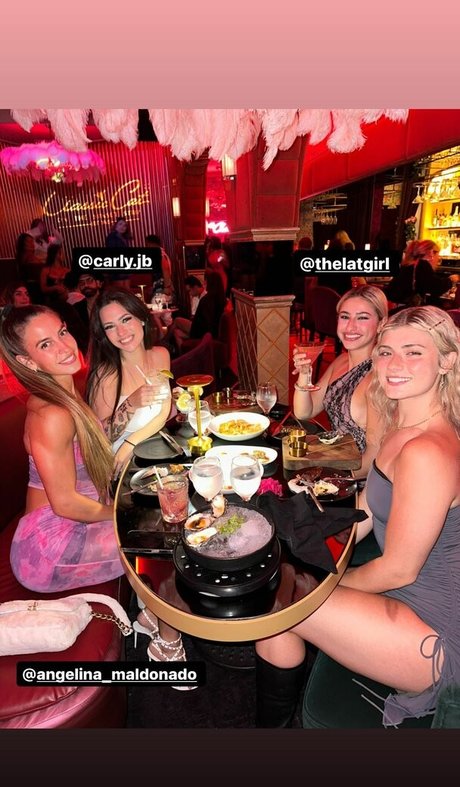 Naakte gelekte OnlyFans-foto van Angelina Maldonado
