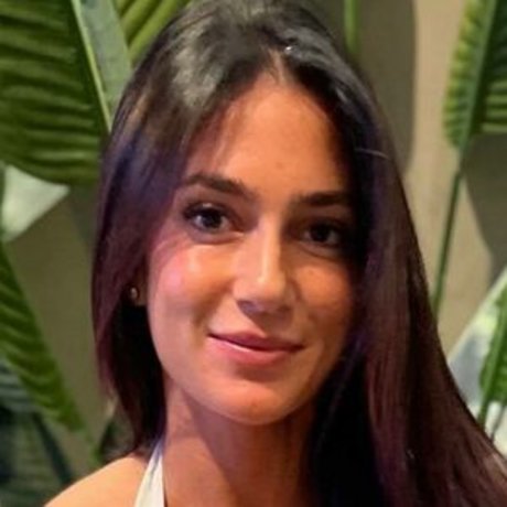 Naakte gelekte OnlyFans-foto van Marina Joelle
