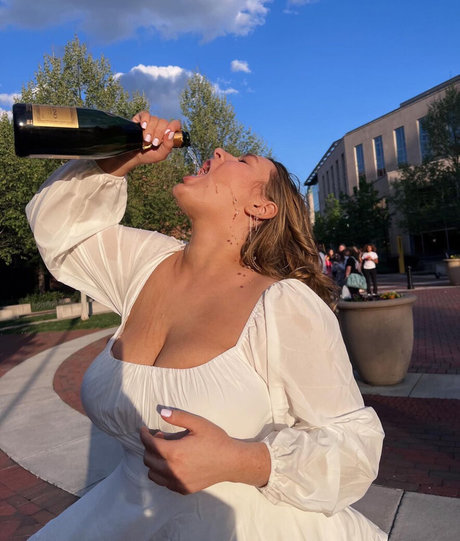 Naakte gelekte OnlyFans-foto van Audrey M