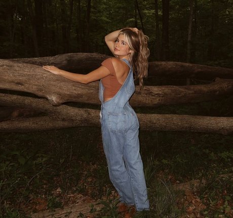 Indy Belle