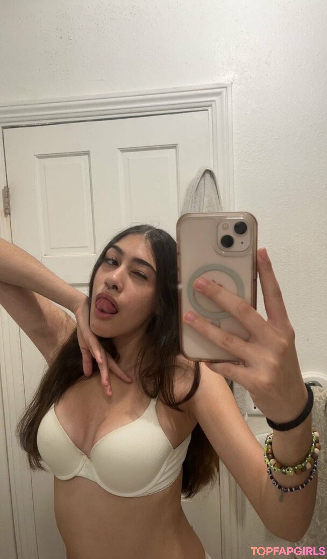 Naakte gelekte OnlyFans-foto van Alldaypariss #7 Naakte gelekte OnlyFans-foto van Alldaypariss #7