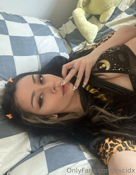 Naakte gelekte OnlyFans-foto van Excidx