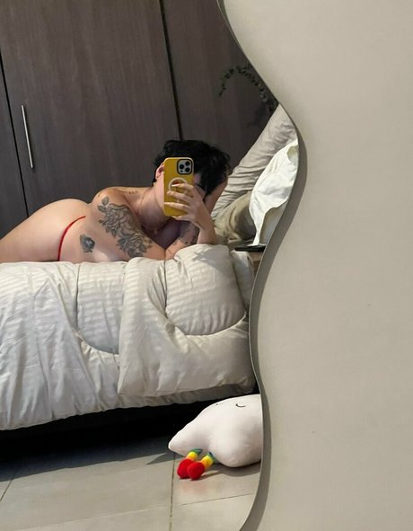 Naakte gelekte OnlyFans-foto van Laotacostena