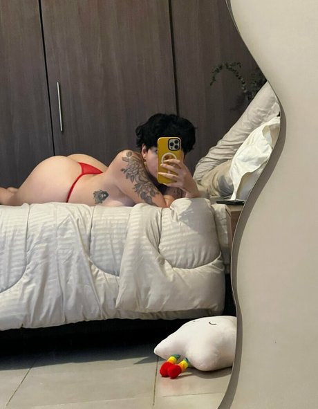 Naakte gelekte OnlyFans-foto van Laotacostena