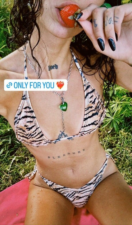 Naakte gelekte OnlyFans-foto van Iambabypil