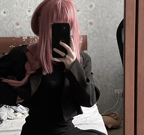Naakte gelekte OnlyFans-foto van Vwemor