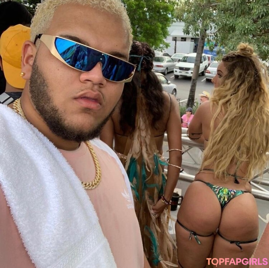 Naakte gelekte OnlyFans-foto van Lauren Racine Wood #1162