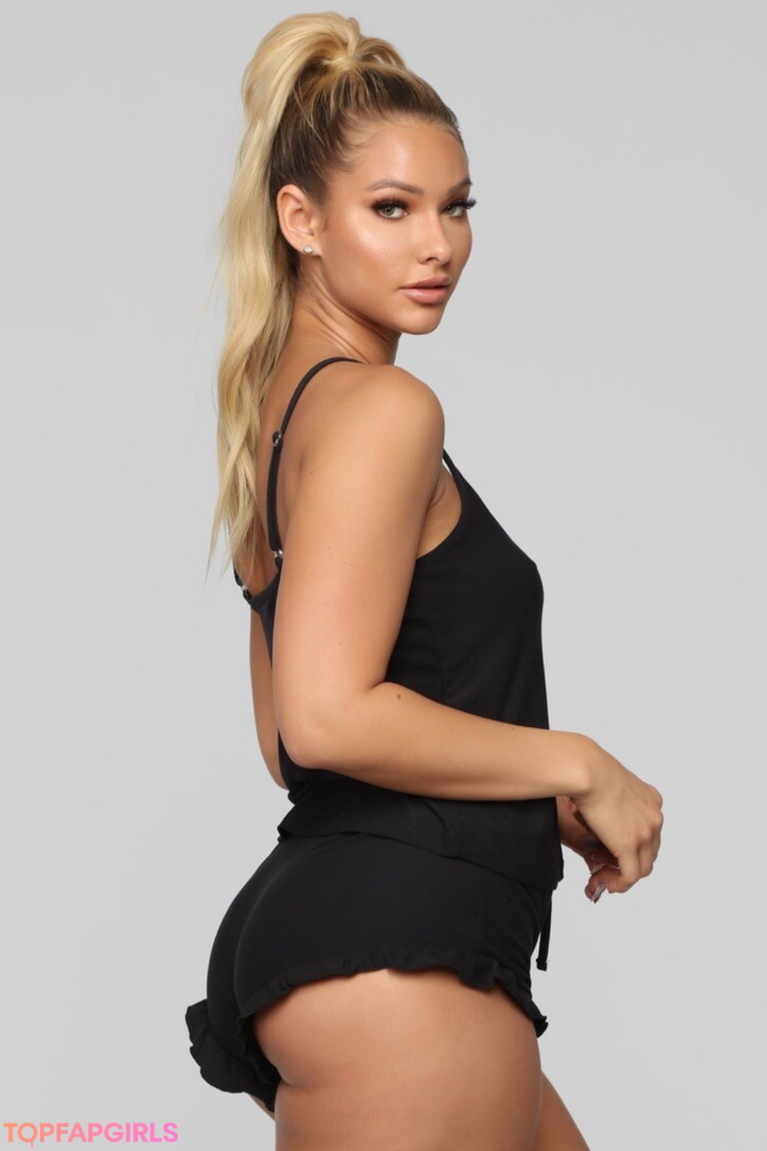 Naakte gelekte OnlyFans-foto van Lauren Racine Wood #1541